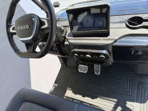 BlackOut  TEKO TROPHY Lithium Golf Car 057